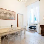 Terme Luxury In A 14th Century Palace