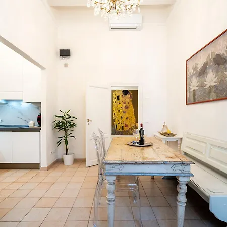 Terme Luxury In A 14th Century Palace *