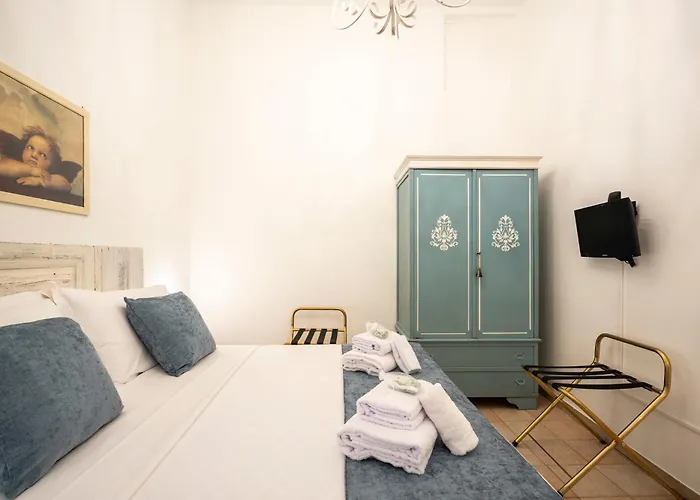 Terme Luxury In A 14th Century Palace * Floransa